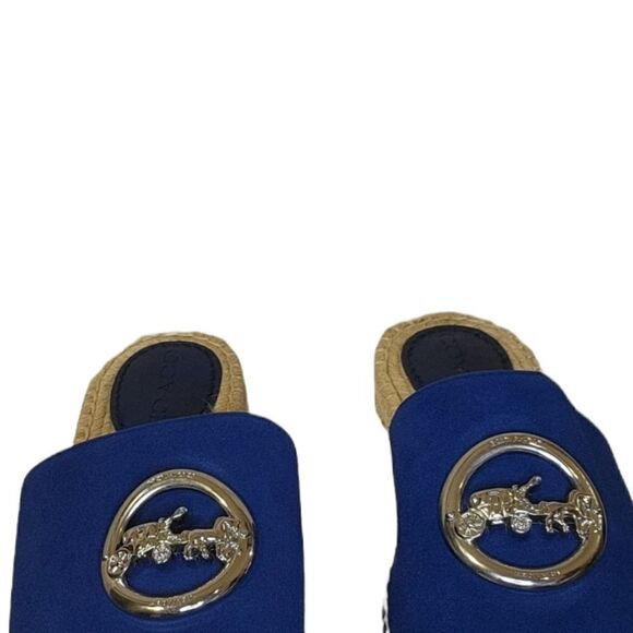 Coach    - Picture 6 of 10